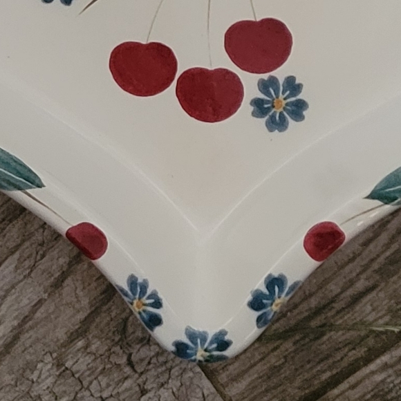 Chaparral Pottery USA Painted Heart Baking Dish Cherry - Picture 5 of 8